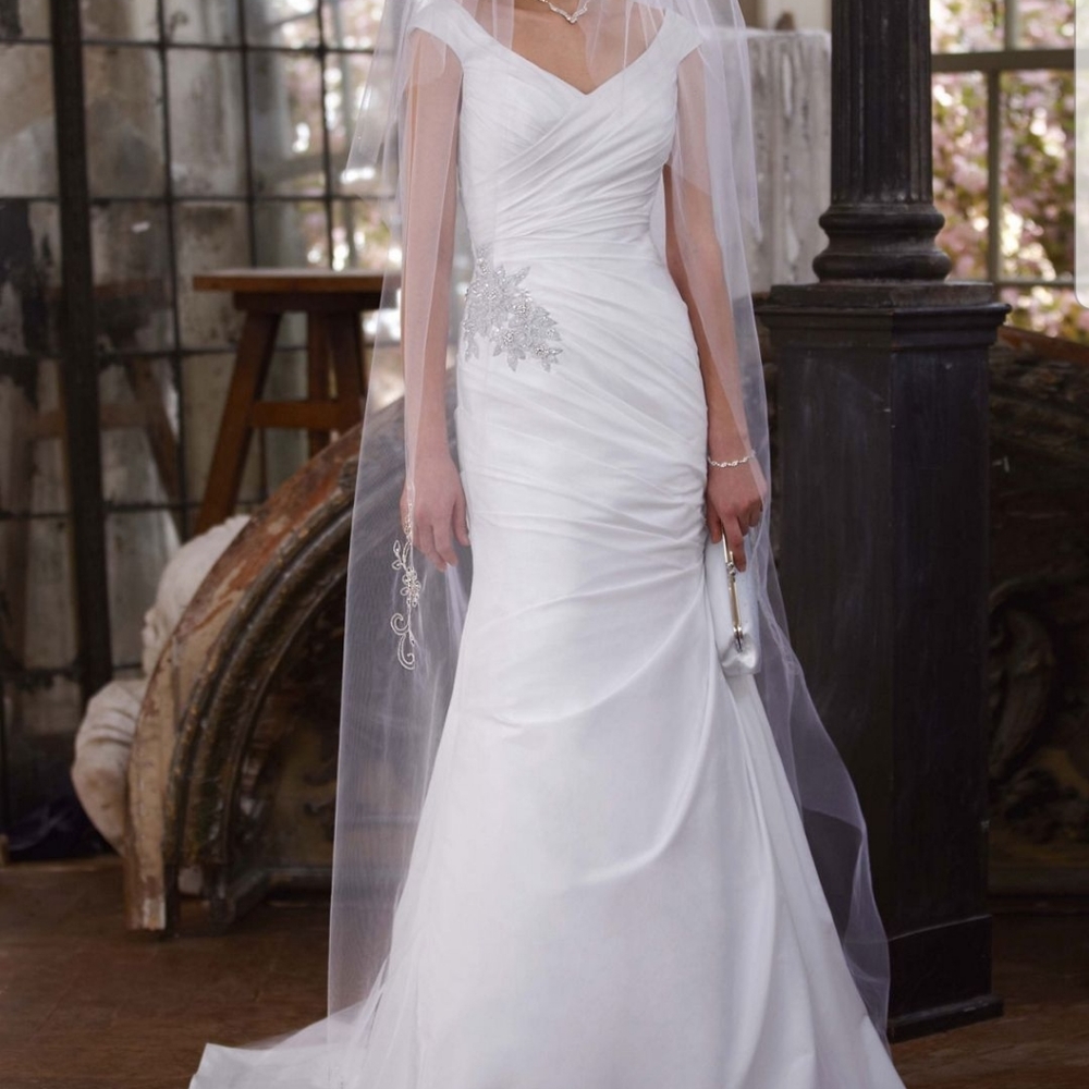 White Off the shoulder Taffeta Wedding Dress Size